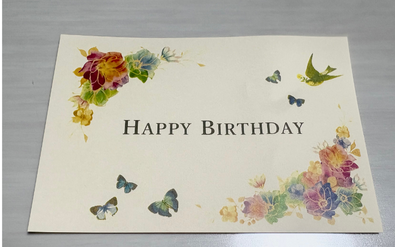 Happy Birthdayのメッセージカード